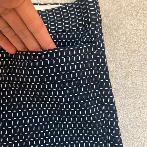 Banana Republic Black White Stitching Pattern Sloan Pants Size 4 - Picture 5 of 12